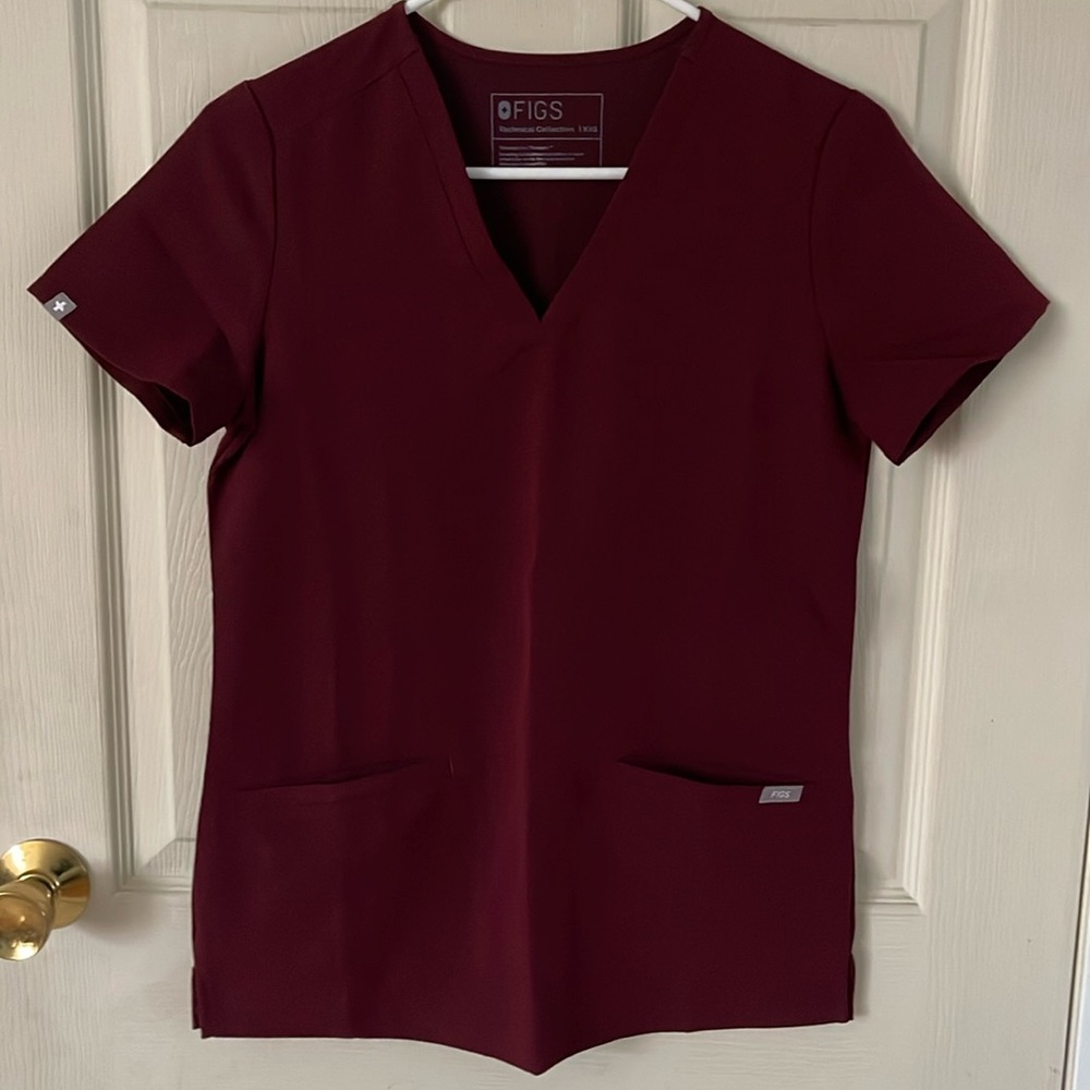 Figs Technical Collection Top Scrub Women’s XXS Burgundy FW1100
